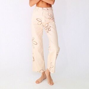 With Jéan Newry Jean in Chalk and Flowers Floral Print Denim Size M